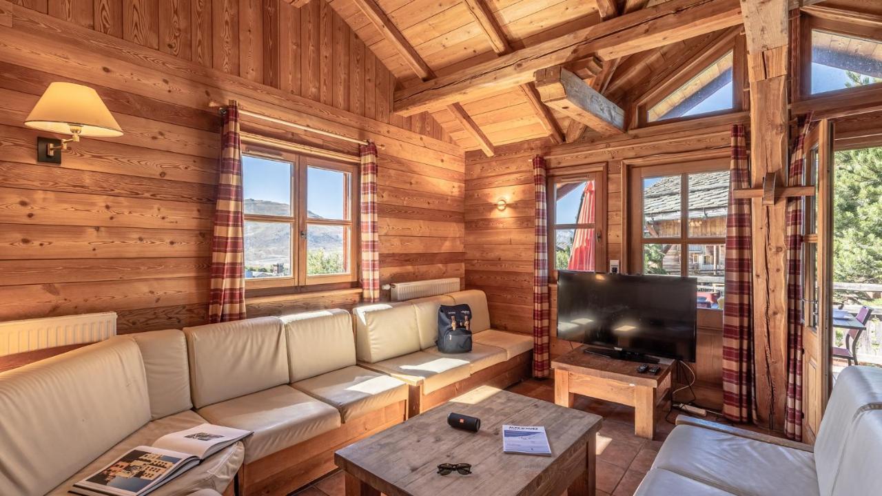 Madame Vacances Les Chalets De L'Altiport Alpe d'Huez Εξωτερικό φωτογραφία
