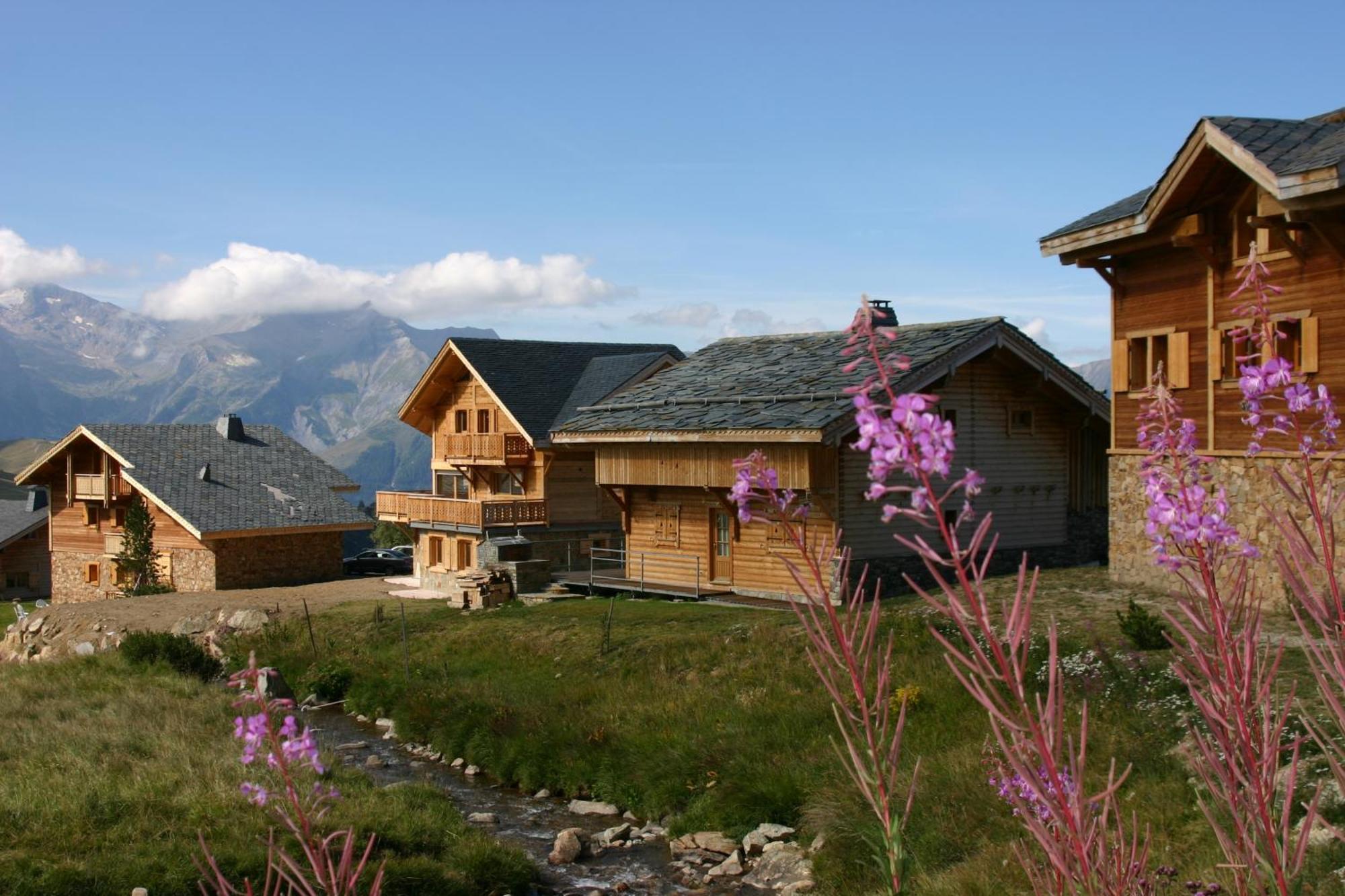 Madame Vacances Les Chalets De L'Altiport Alpe d'Huez Εξωτερικό φωτογραφία