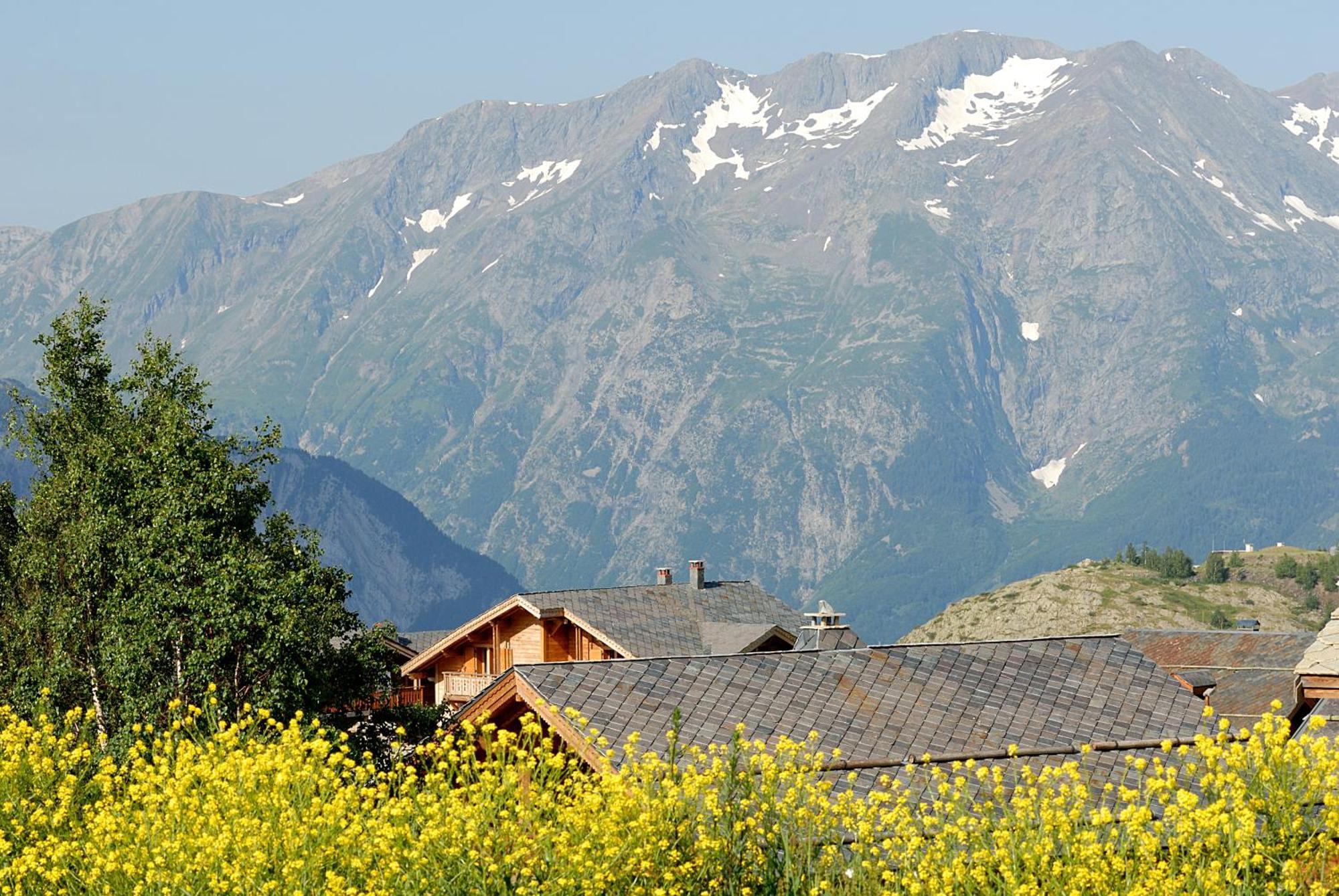 Madame Vacances Les Chalets De L'Altiport Alpe d'Huez Εξωτερικό φωτογραφία