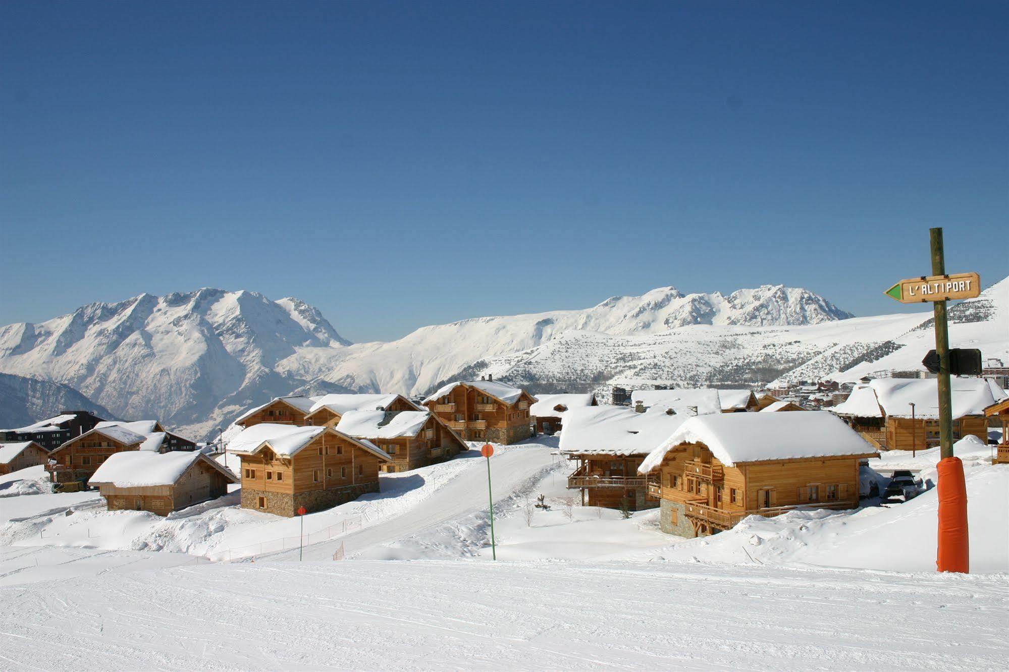 Madame Vacances Les Chalets De L'Altiport Alpe d'Huez Εξωτερικό φωτογραφία